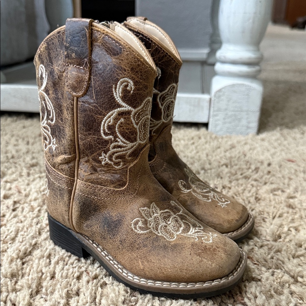 Shyanne Kids Floral Embroidered Tan Boots